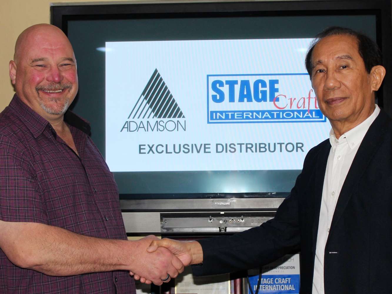 Adamson's James Ritter, sales manager for the Asia Pacific region & Stage Craft president Francisco Zabala