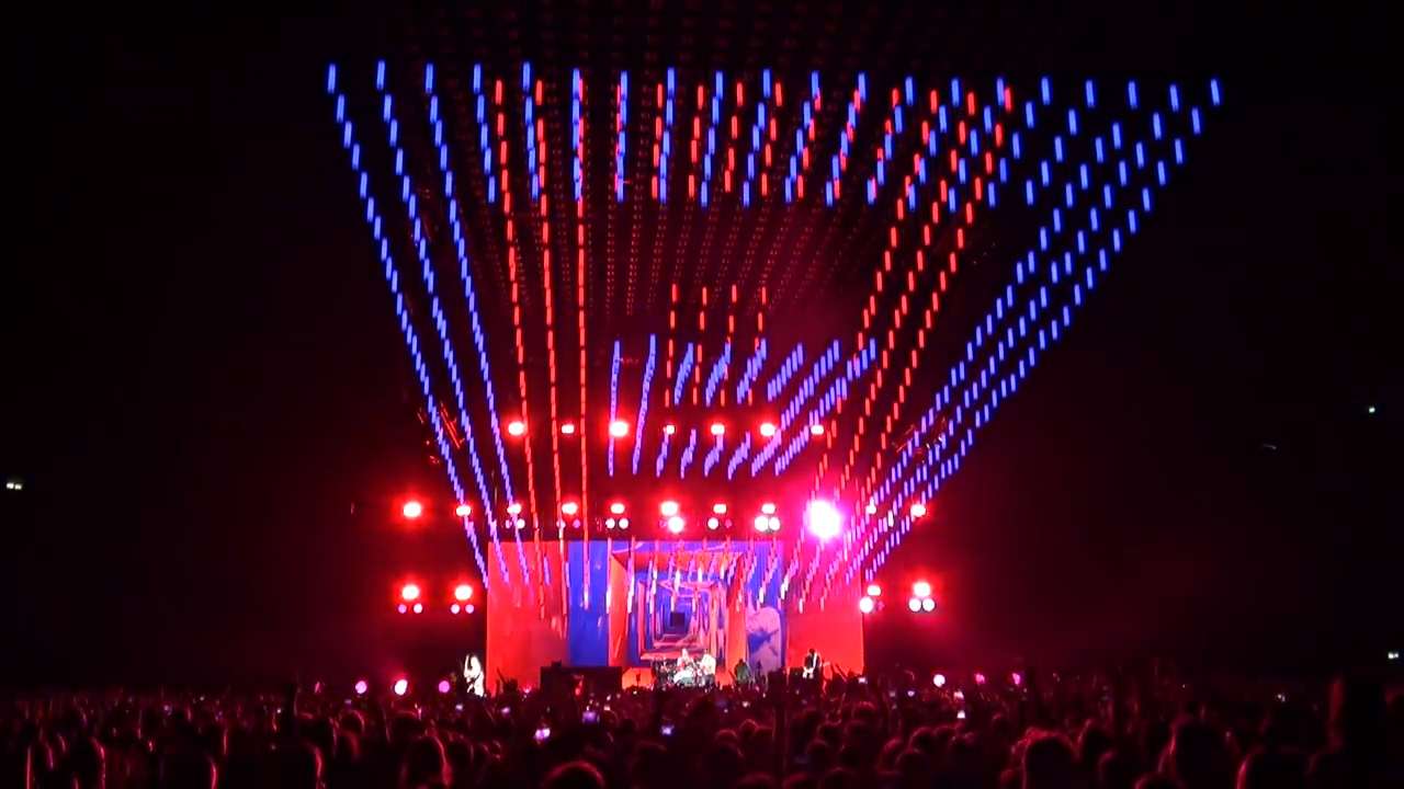 The Red Hot Chili Peppers’ lighting rig features the Solaris Flare