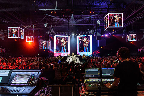 CPL supplied a full production package – lighting, audio, video, screens, rigging and staging (photo: Tom Horton)