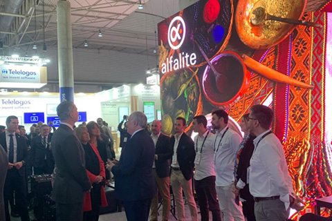 Jesús Cabrera, CEO of Alfalite, was among the team welcoming Felipe VI