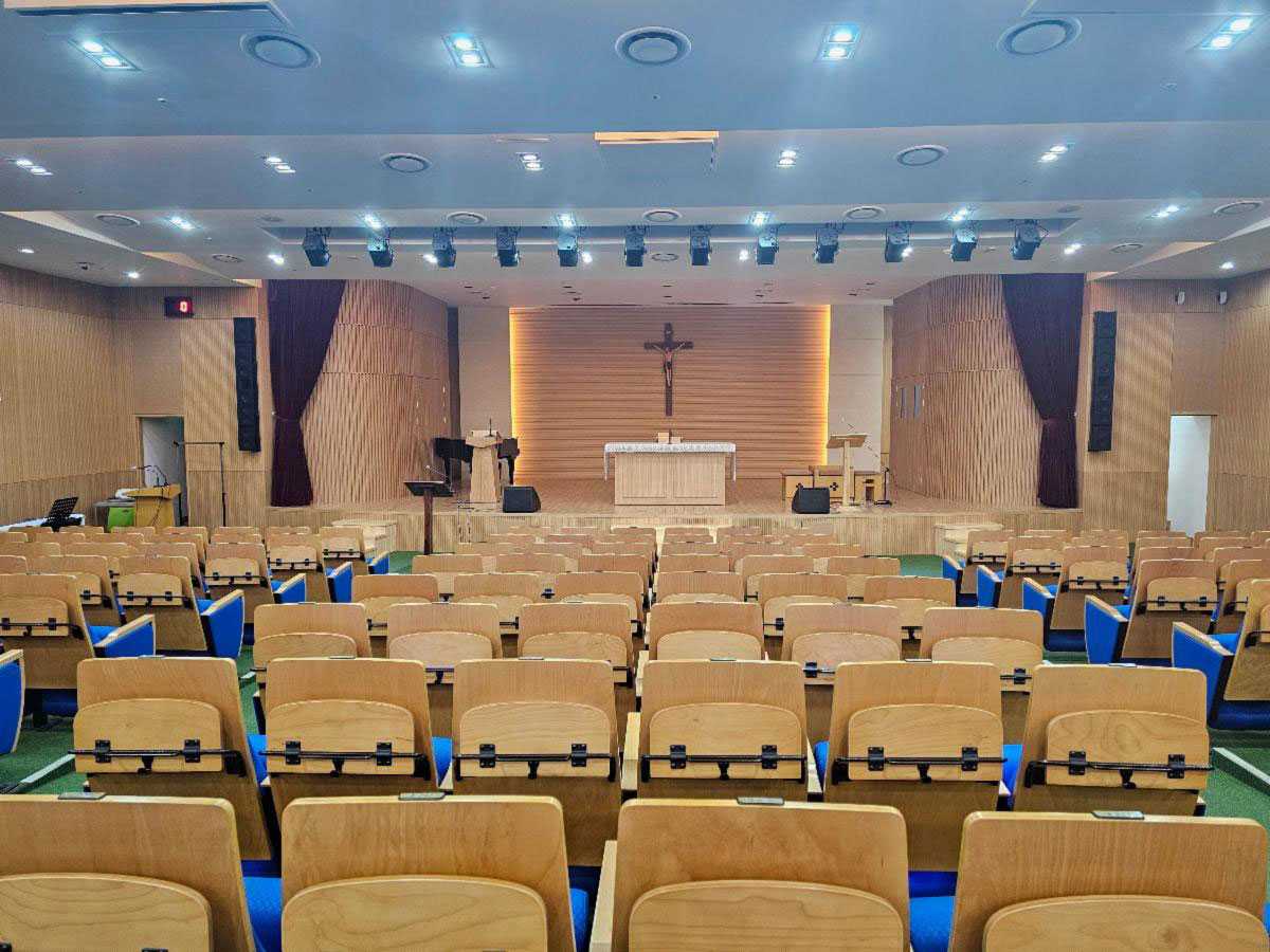 The facility’s 400-seat auditorium hosts lectures, film screenings and live performances