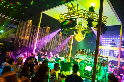 Underbara combines the ambience of an exclusive night club and urban lounge