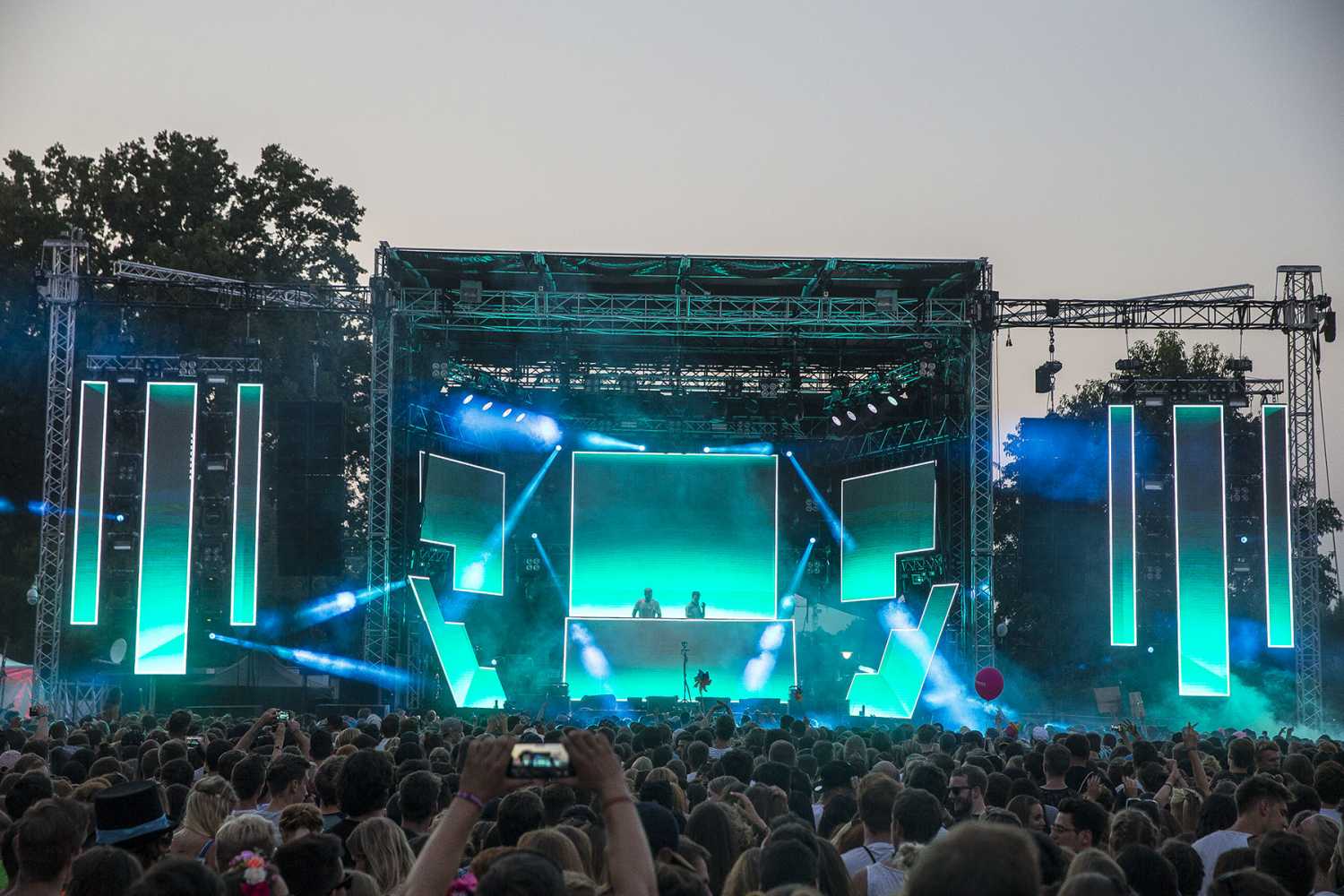 For Lollapalooza Berlin, eight trusses were rigged in the roof which were sub-hung with four more, all used for lighting and LED screen positions (photo: Louise Stickland)