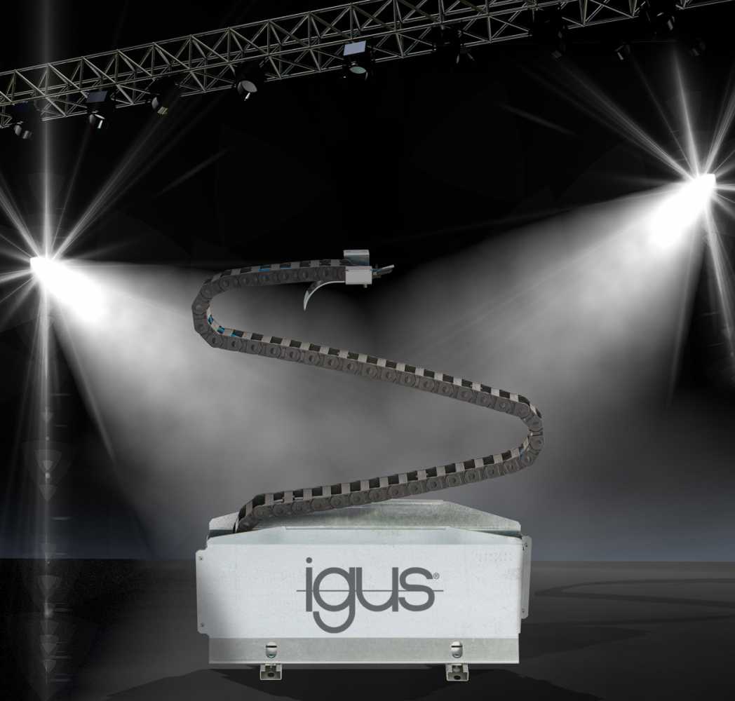 The ‘zig-zag’ module from igus provides a folding energy chain