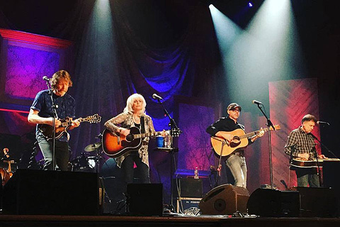 Emmylou Harris and the Ramblers returned to the hallowed Ryman stage