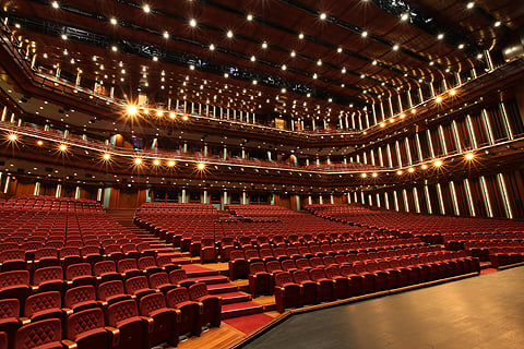 The 2,050-seat multi-purpose hall was fitted with a DCS 6000 digital conferencing, assistive hearing and translation system