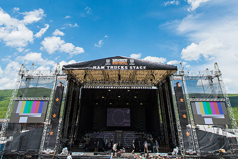 The main RAM Trucks Stage featured performances by Jason Aldean, Miranda Lambert, Sam Hunt, and others (photo: Josh Timmermans)