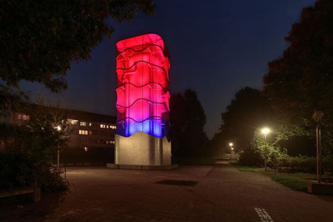 When there is a lot of energy available for use, the 20,000 litre water feature glows red (photo: SSP Design)