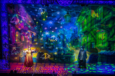 Dick Whittington at Manchester Opera House with lighting designed by Ben Cracknell (photo: Louise Stickland)