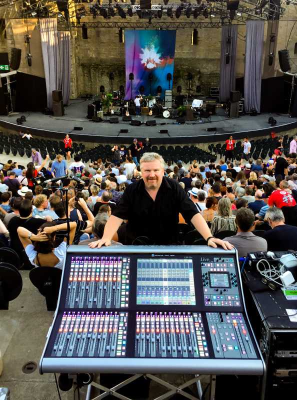 FOH engineer Mark Kennedy