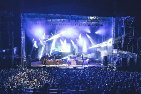 The main stage rig featured over 75 Chauvet Professional fixtures