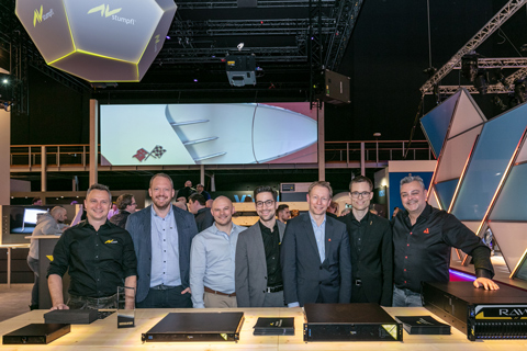 Horst Damoser (AV Stumpfl) Benjamin Fritsch (CEO Vioso), Dave Vos (AED Display), Fabian Stumpfl, Thierry Heldenbergh (AED Display), Tobias Stumpfl, Filip Van Vlem (AED group)