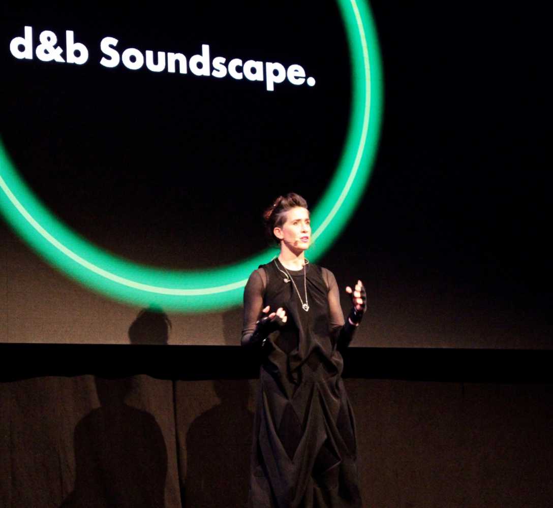 Imogen Heap gets immersive in Frankfurt