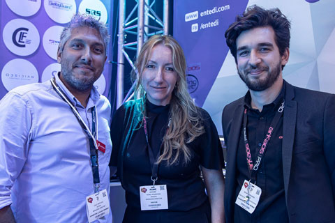 From left: Entedi’s Cally Bacchus with ArKaos’ Agnes Wojewoda and Benjamin Bauwens