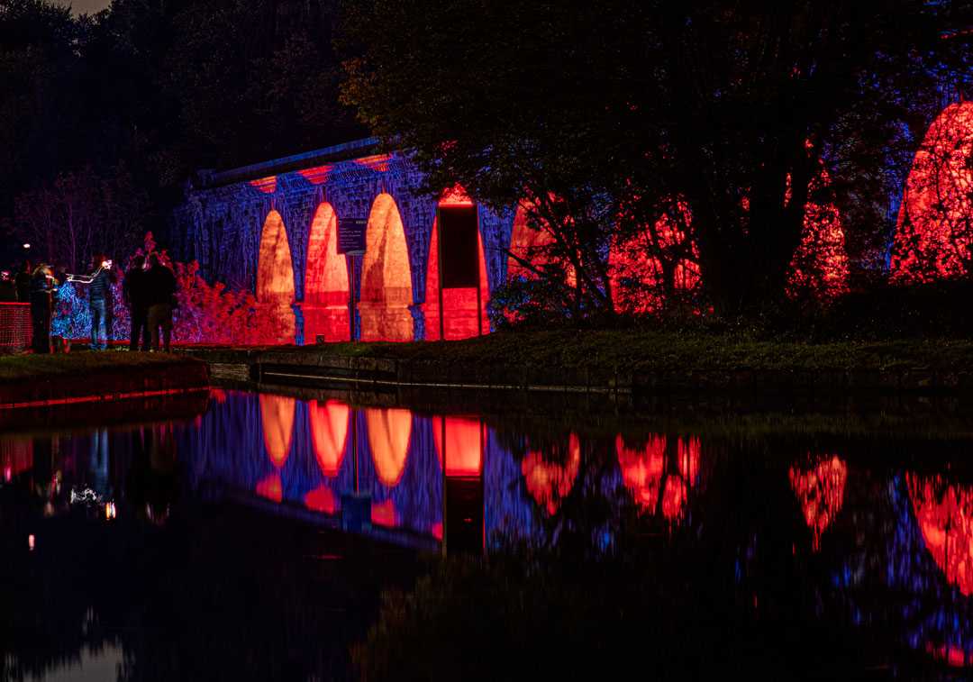 Some of the arches are almost 30m tall