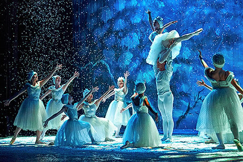 The San Pedro City Ballet production of The Nutcracker (photo: George Simian)