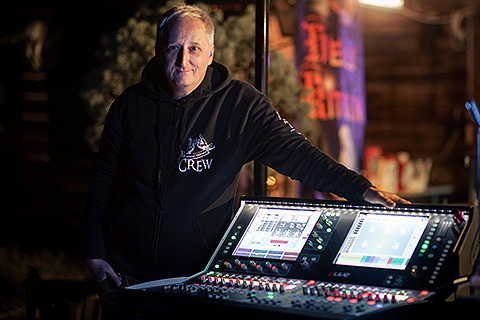 FOH engineer Tom Deimbacher