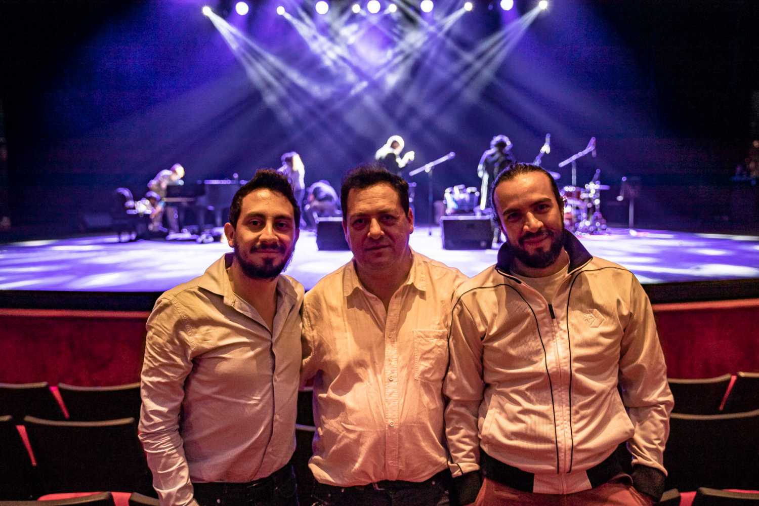 Juan Camilo Triana (AV Com Colombia), Alfonso Ramos, Teatro Colsubsidio head of lighting and Humberto Hernandez from AHH