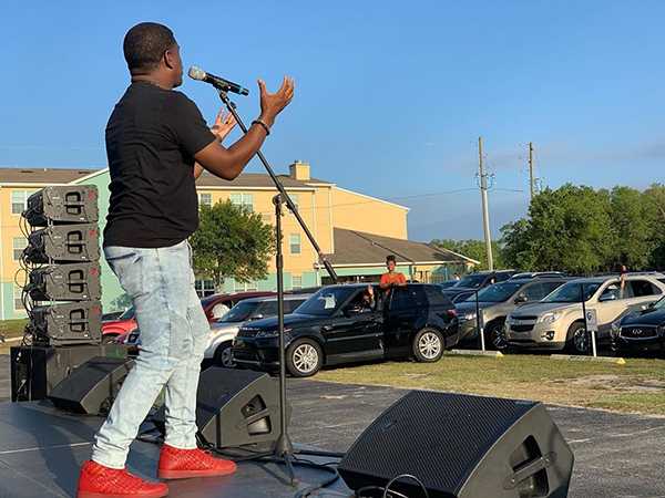 Outdoor worship in Orlando