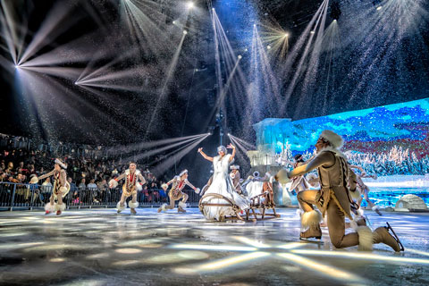 The arena show is played in a bespoke 1800-capacity circular tent (photo: Pepe Castro)