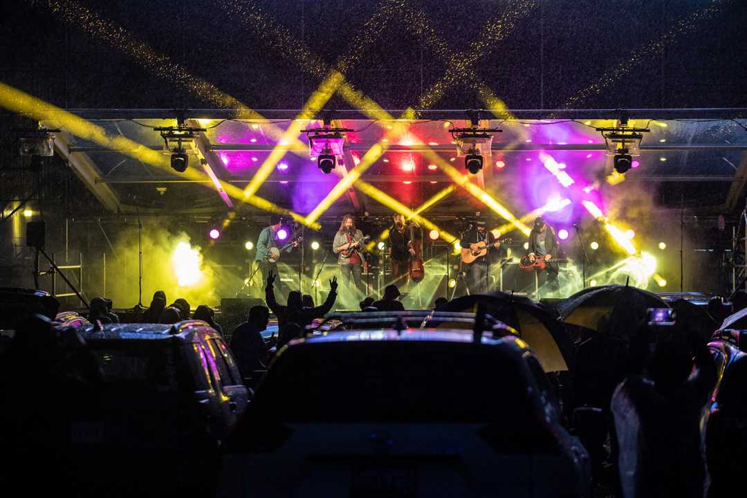 Showtime At The Drive In (Jeffrey Socha Photography)