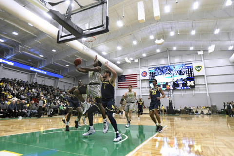 Wayne State Warriors officially opened their university’s new basketball arena (photo: Jose Juarez)