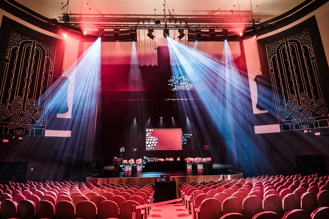 The T1 purchase completed the venue’s conversion to LED stage lighting (photo: Katherina Merz)