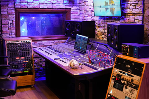 Hard Record Studiois based in Arrecifes, a small town near Buenos Aires