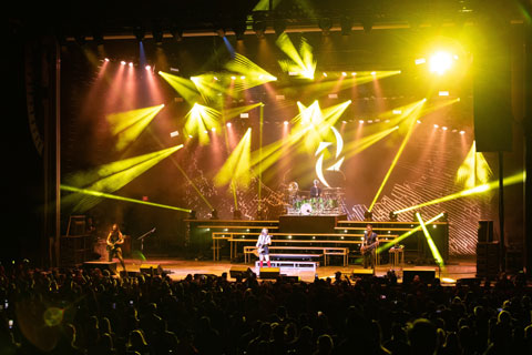 Halestorm designer Craig Richter specified Chauvet Colordash Accent 3 units (photo: Jason Stoltzfus)