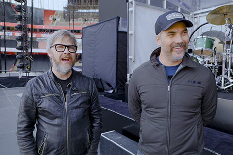 Monitor engineer Marty Beath and engineer Kenny Kaiser