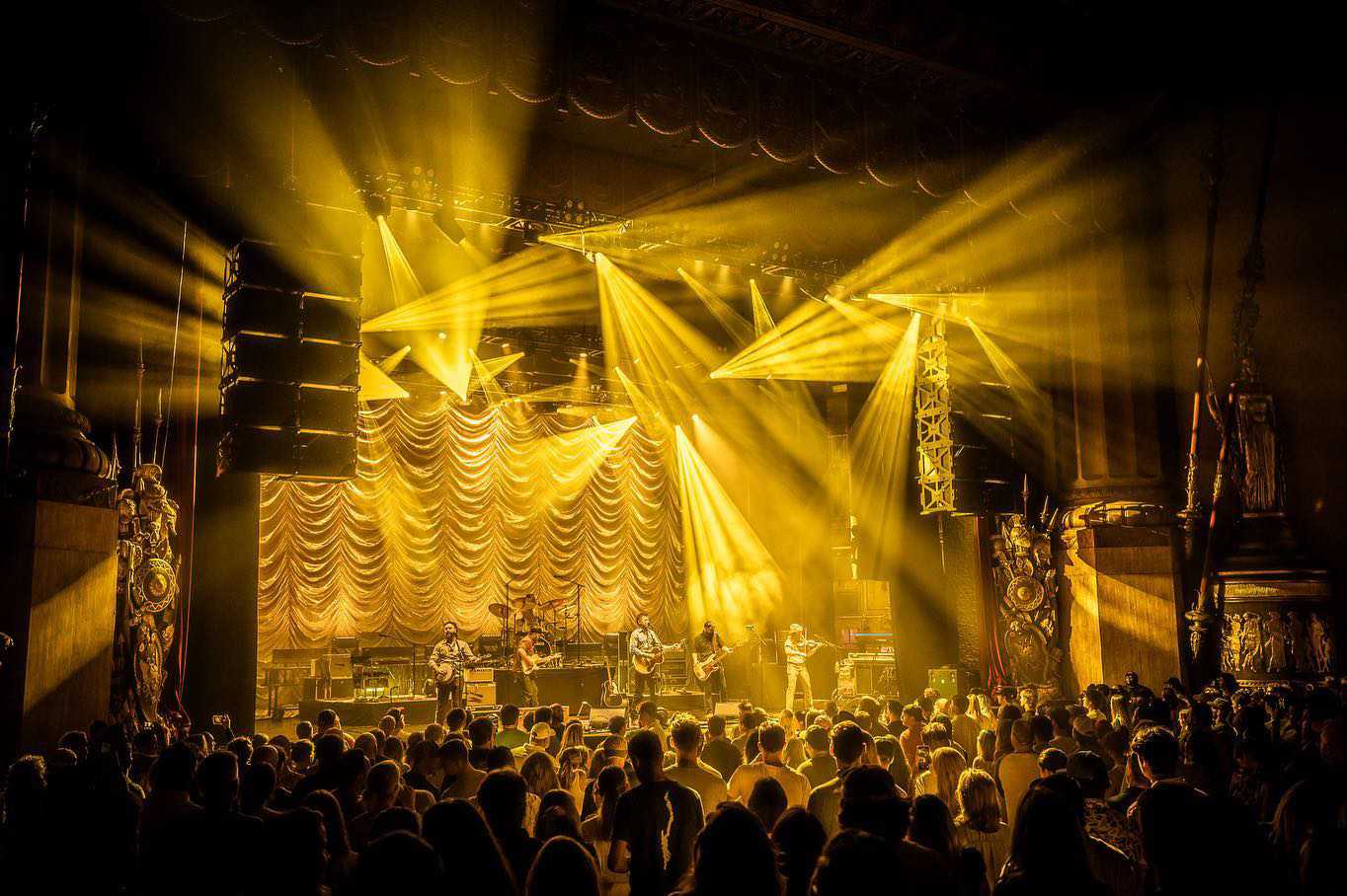 Turnpike Troubadours play New York’s historic Beacon Theatre